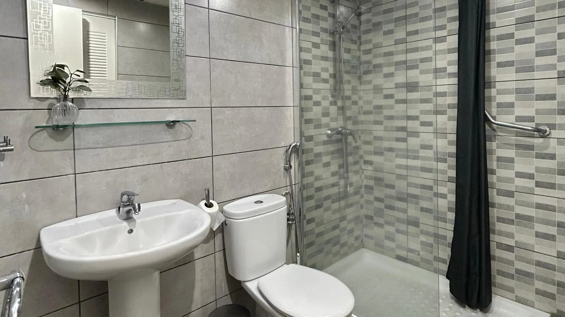 Castle Harbour 1 Bedroom Apartment C117 Los Cristianos  0*, Los Cristianos (Tenerife) Spain